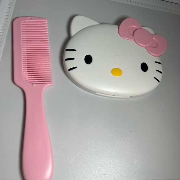 Hello Kitty Make Up Mirror Comb Pink White Gift Birthday - Picture 7 of 9